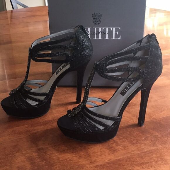 NWT Vera Wang White caged black heels with T-strap - Picture 9 of 11